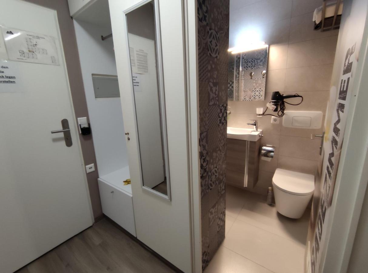 Studio 20Qm Mit Balkon Und Innenpool - 22010 Schluchsee Εξωτερικό φωτογραφία