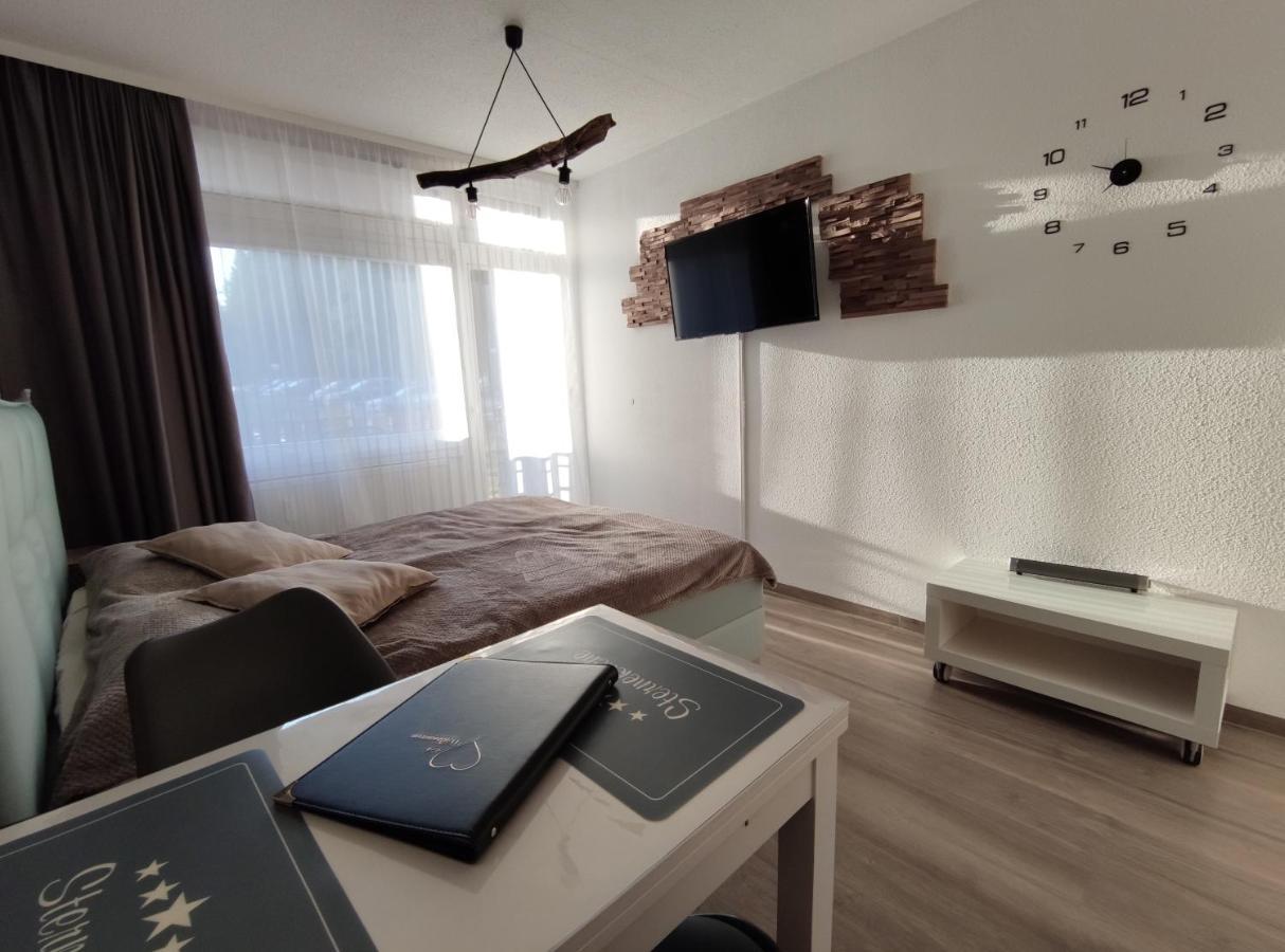 Studio 20Qm Mit Balkon Und Innenpool - 22010 Schluchsee Εξωτερικό φωτογραφία