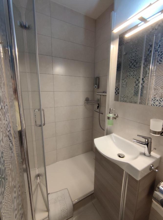 Studio 20Qm Mit Balkon Und Innenpool - 22010 Schluchsee Εξωτερικό φωτογραφία